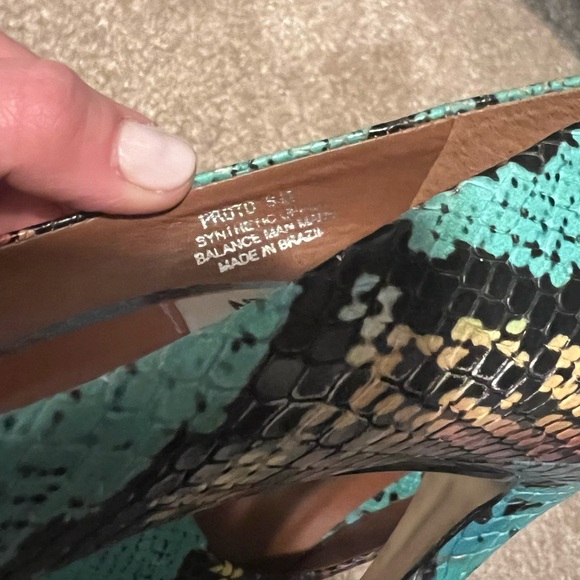 Steve Madden Proto snakeskin pumps - Picture 15 of 15